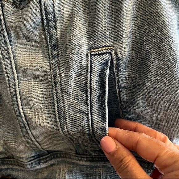 American Eagle Outfitters Denim Vest Size Medium GUC - Picture 4 of 8